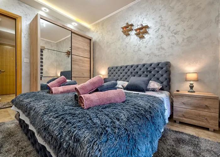 Lux Trajkovic * זלאטיבור